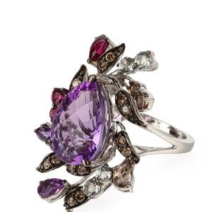 14kt White gold LeVian ring